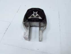 VOLVO C30 S40 V50 C70 LIFT V40 2.0 D4 LAPA PODUSZKA SKRZYNI BIEGOW SILNIKA TYL 31330017