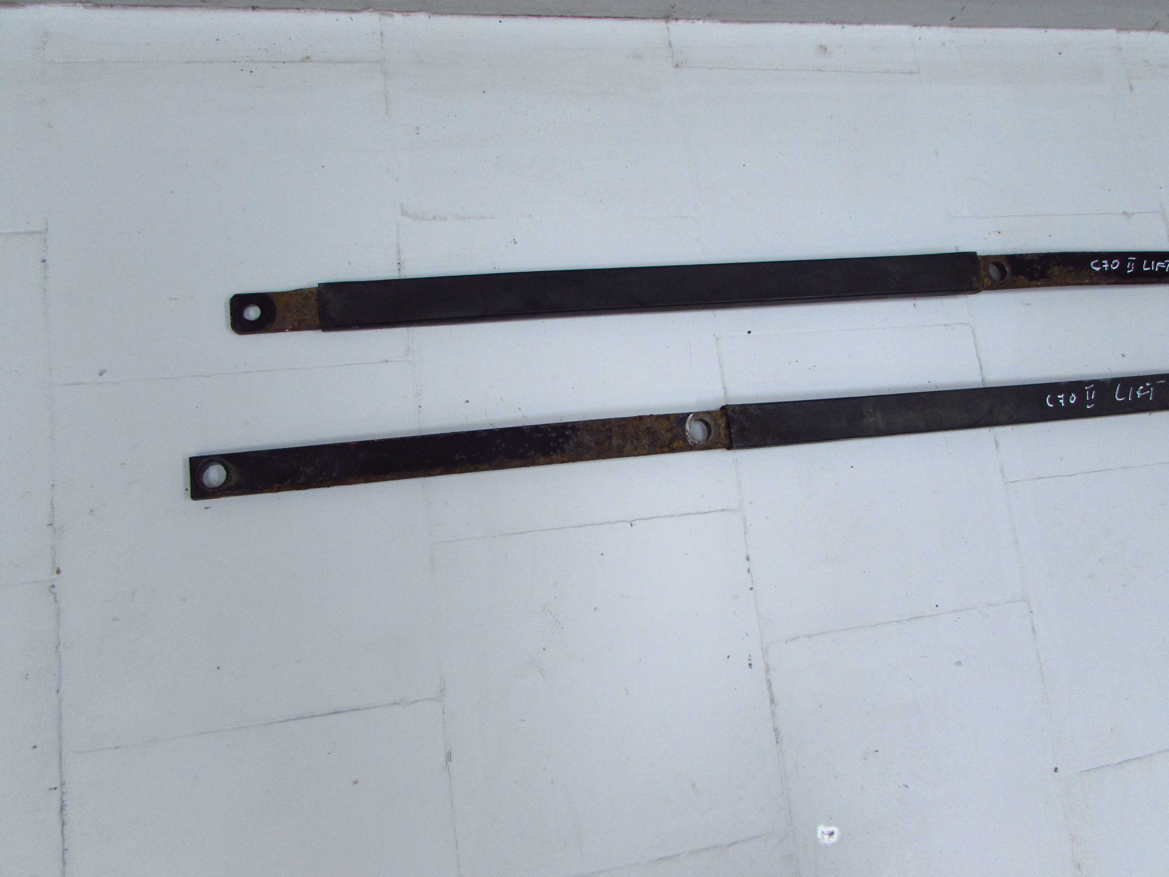 VOLVO C70 II 06-13 WSPORNIK WZMOCNIENIE WAHACZ ZAWIESZENIA TYL