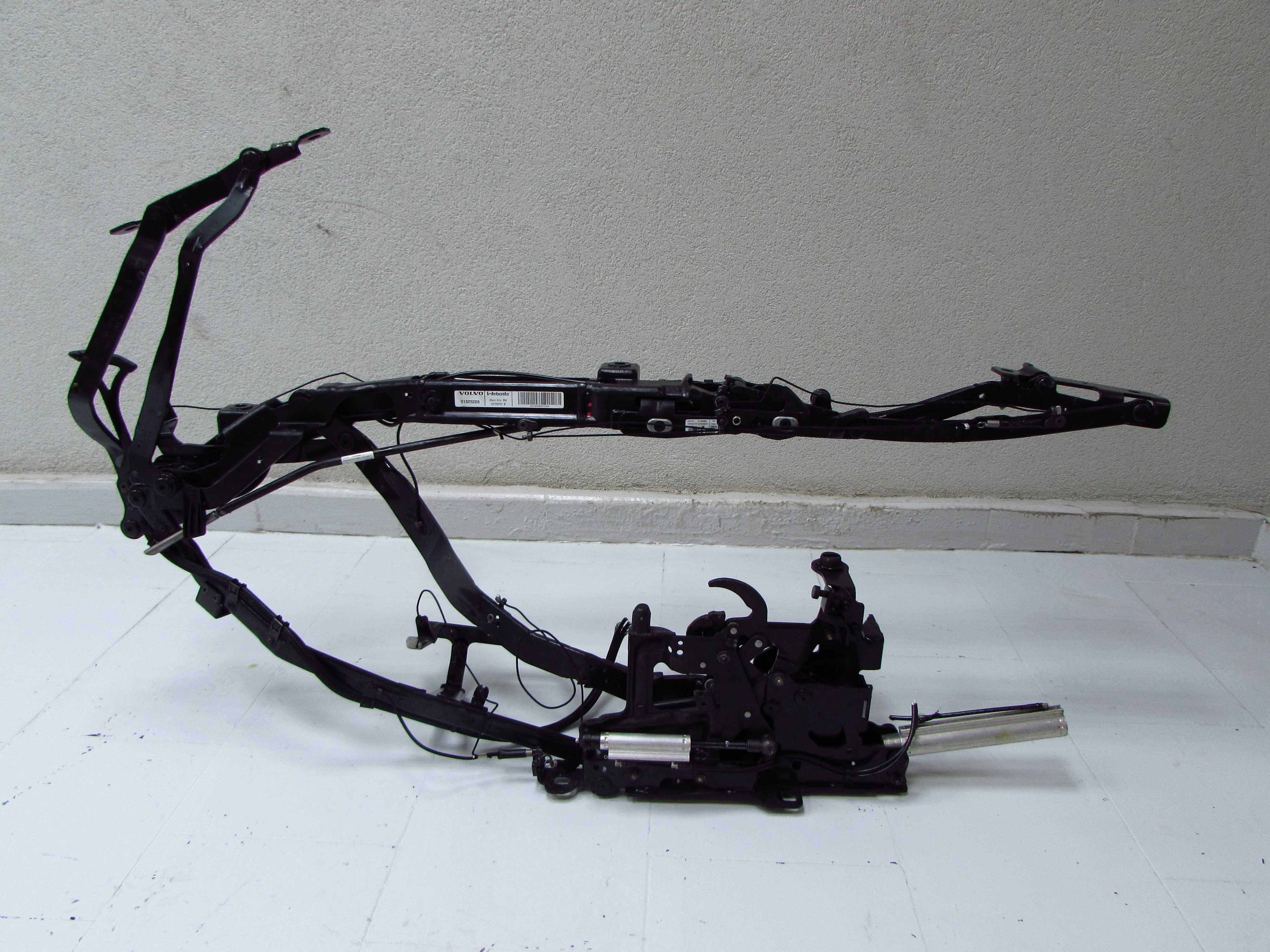 VOLVO C70 II 06-13 ZAWIAS RAMIE RAMA DACHU PRAWA STRONA 31256988 31325226 31256990