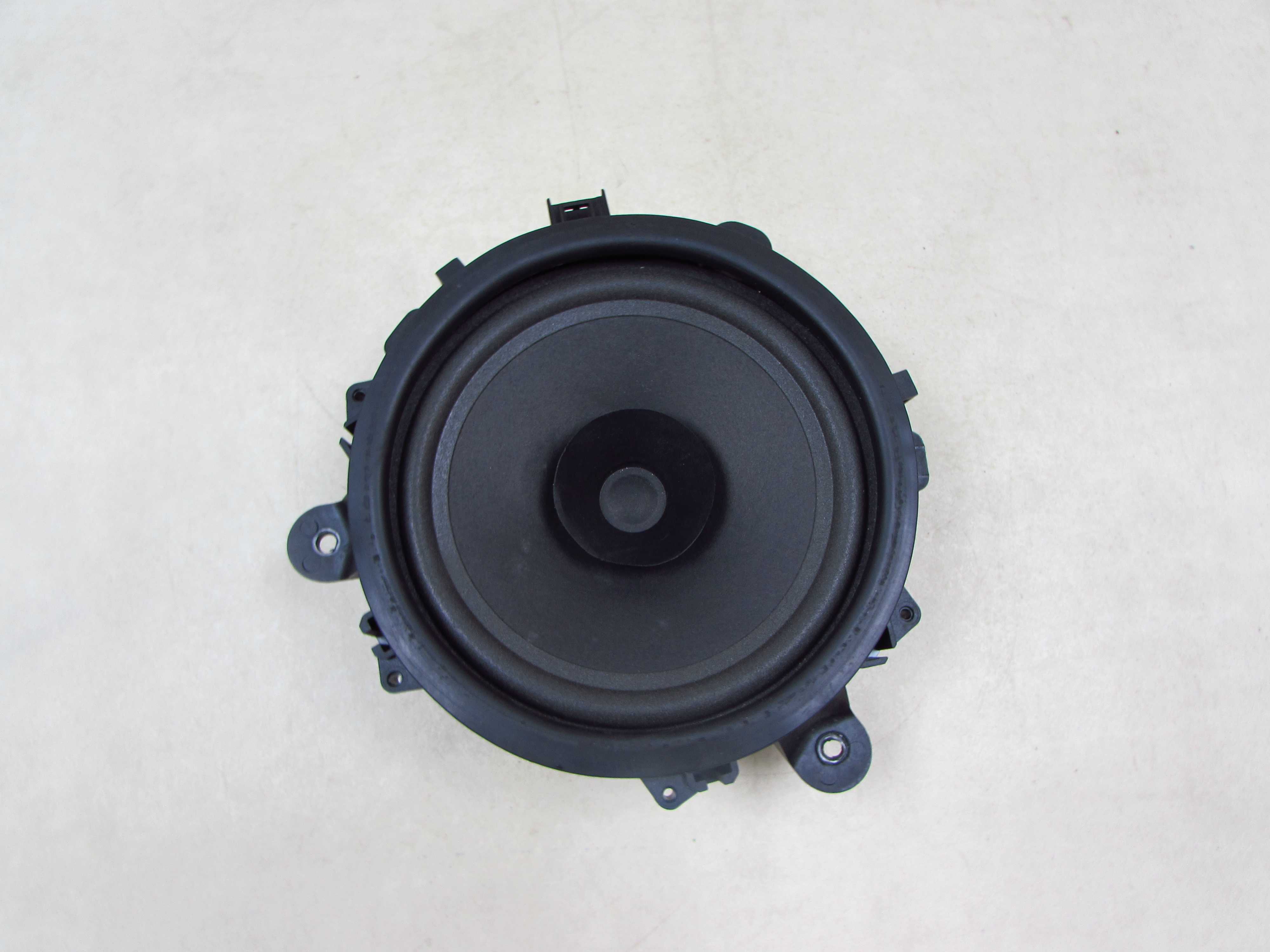 VOLVO XC90 GLOSNIK DRZWI PRZOD 30679499 02-14