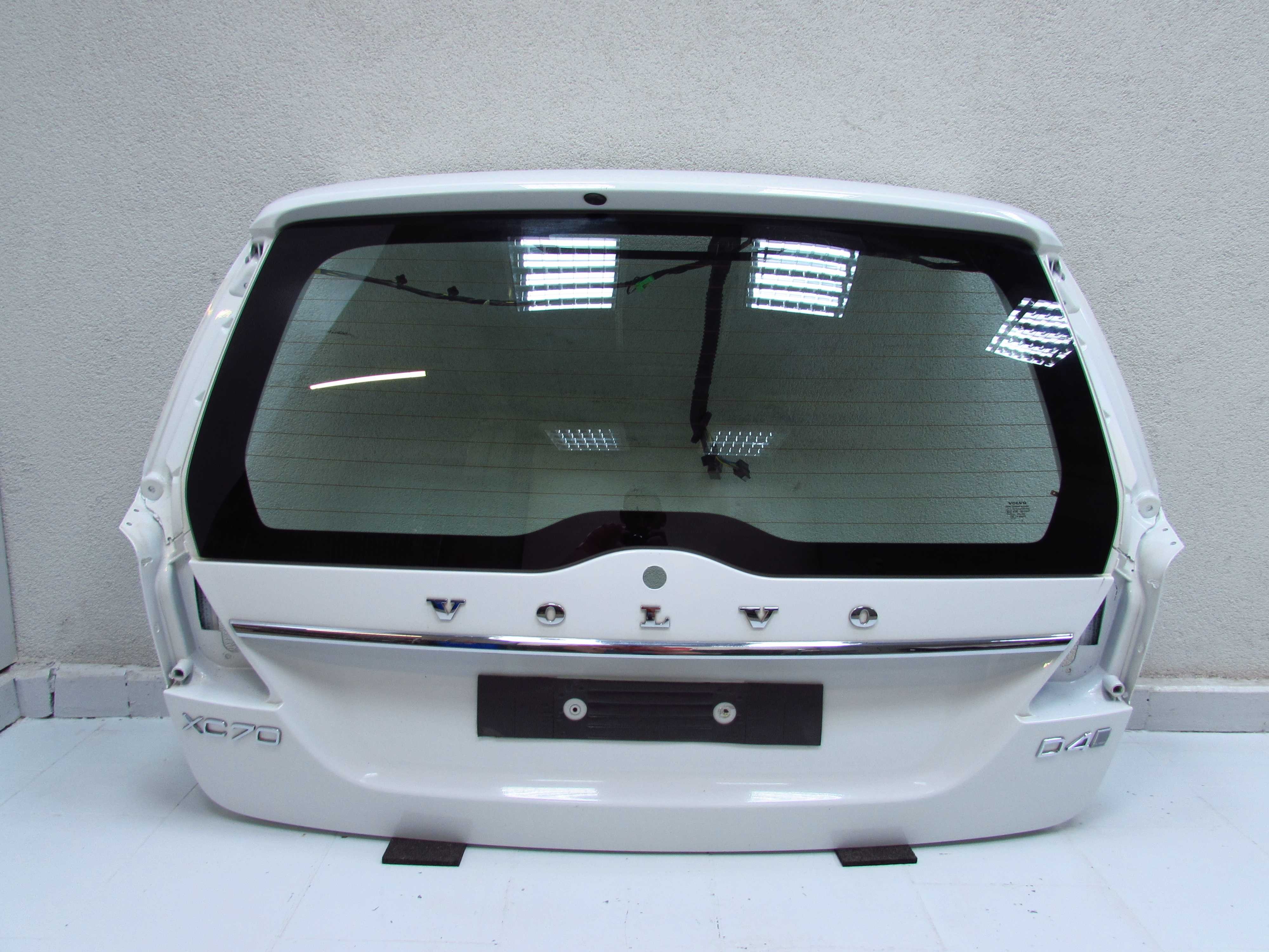 VOLVO V70 III XC70 LIFT 06-16 KLAPA BAGAZNIKA TYL SZYBA LISTWA 614
