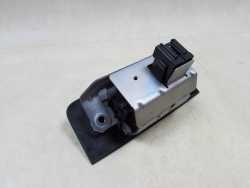 VOLVO V70 III XC70 III 06-16 ZAMEK KLAPY BAGAZNIKA TYL 31333541
