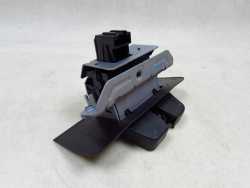 VOLVO V70 III XC70 III 06-16 ZAMEK KLAPY BAGAZNIKA TYL 31440626