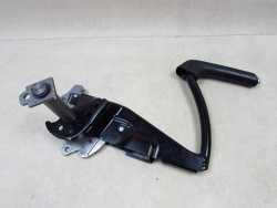 VOLVO C30 C70 II LIFT 07-14 DZWIGNIA HAMULCA RECZNEGO