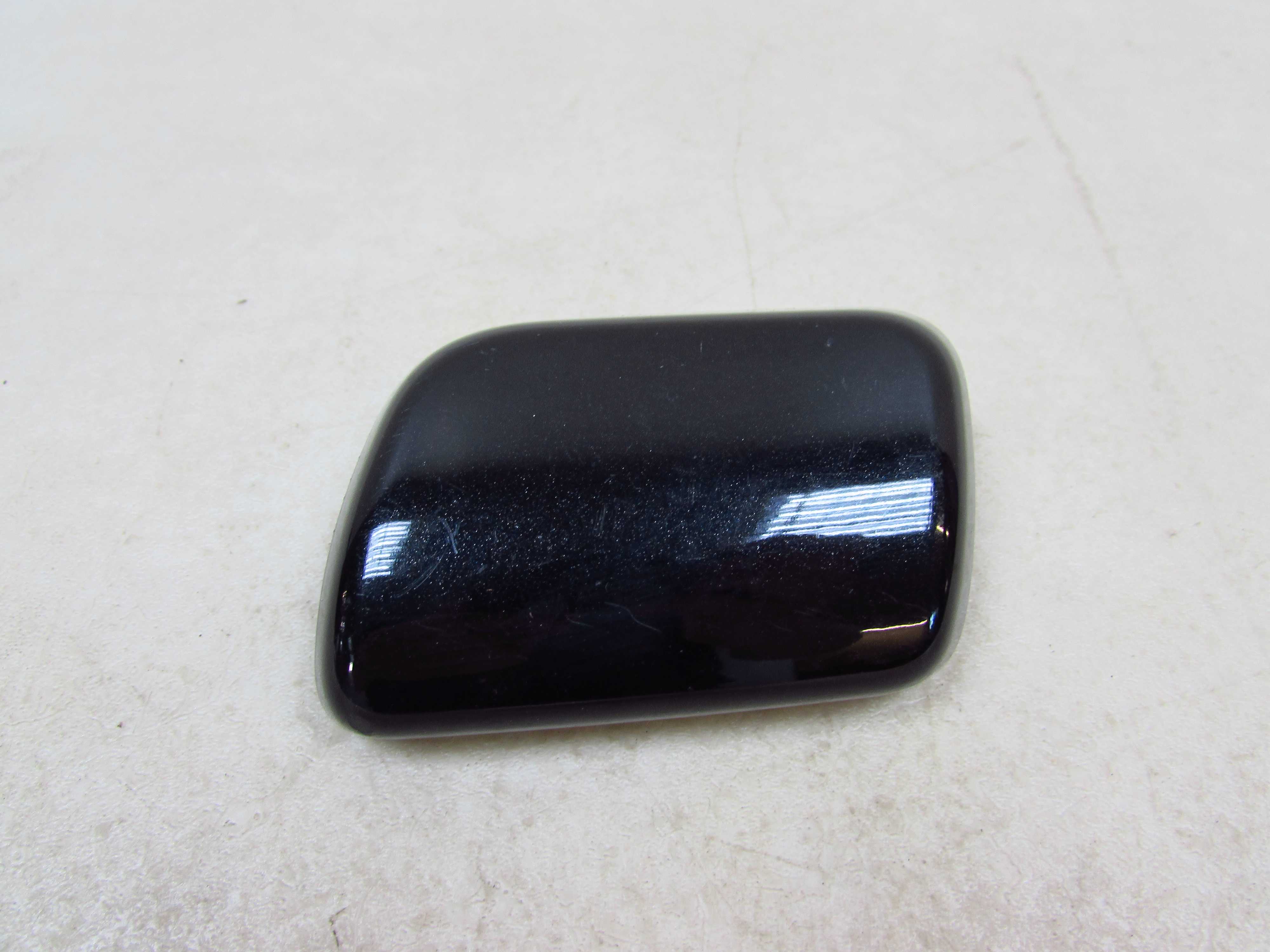 VOLVO XC90 02-07 ZASLEPKA OSLONA SPRYSKIWACZA LAMPY REFLEKTORA LEWA 30698208 452-46