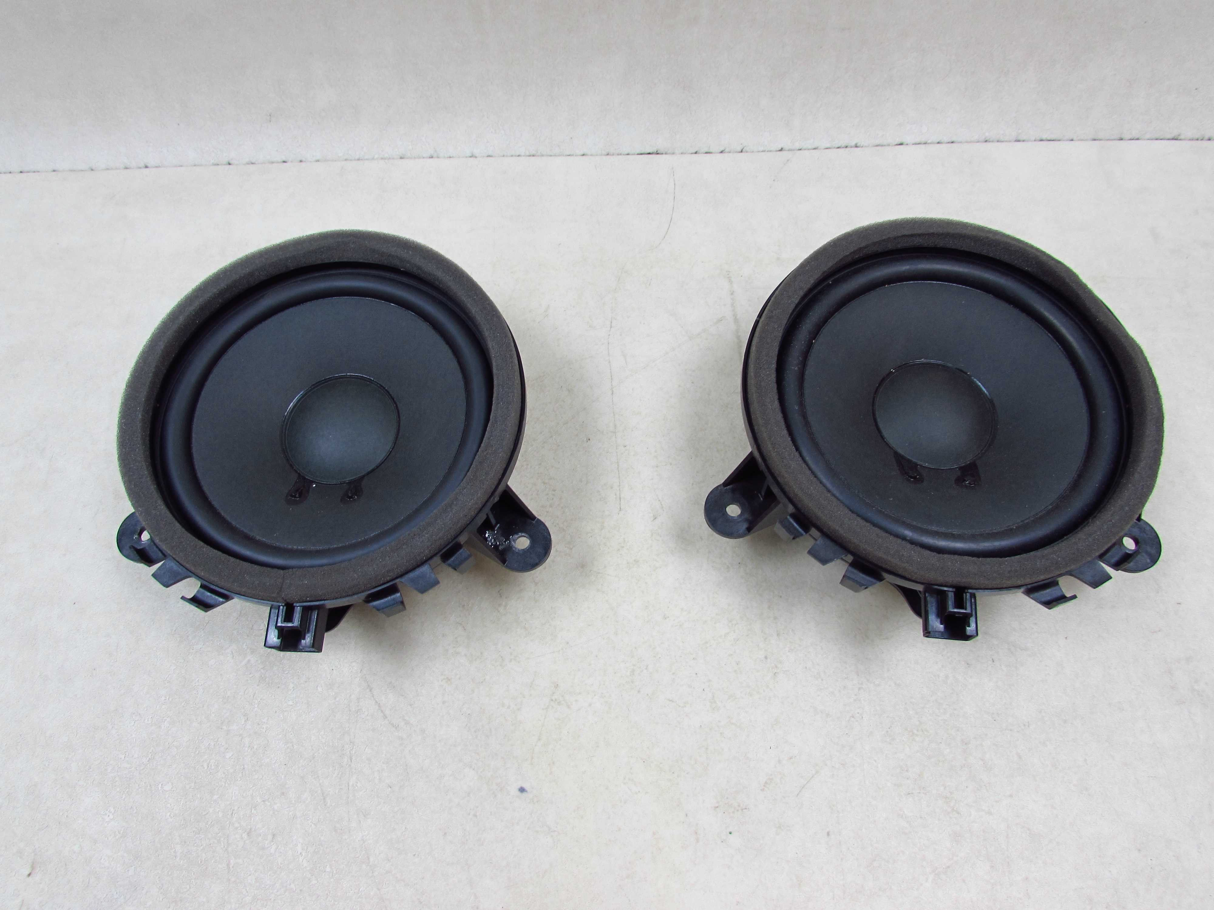 VOLVO S40 V50 C70 XC S80 V70 P3 GLOSNIK PREMIUM SOUND 30657445 NIEBIESKA NAKLEJKA