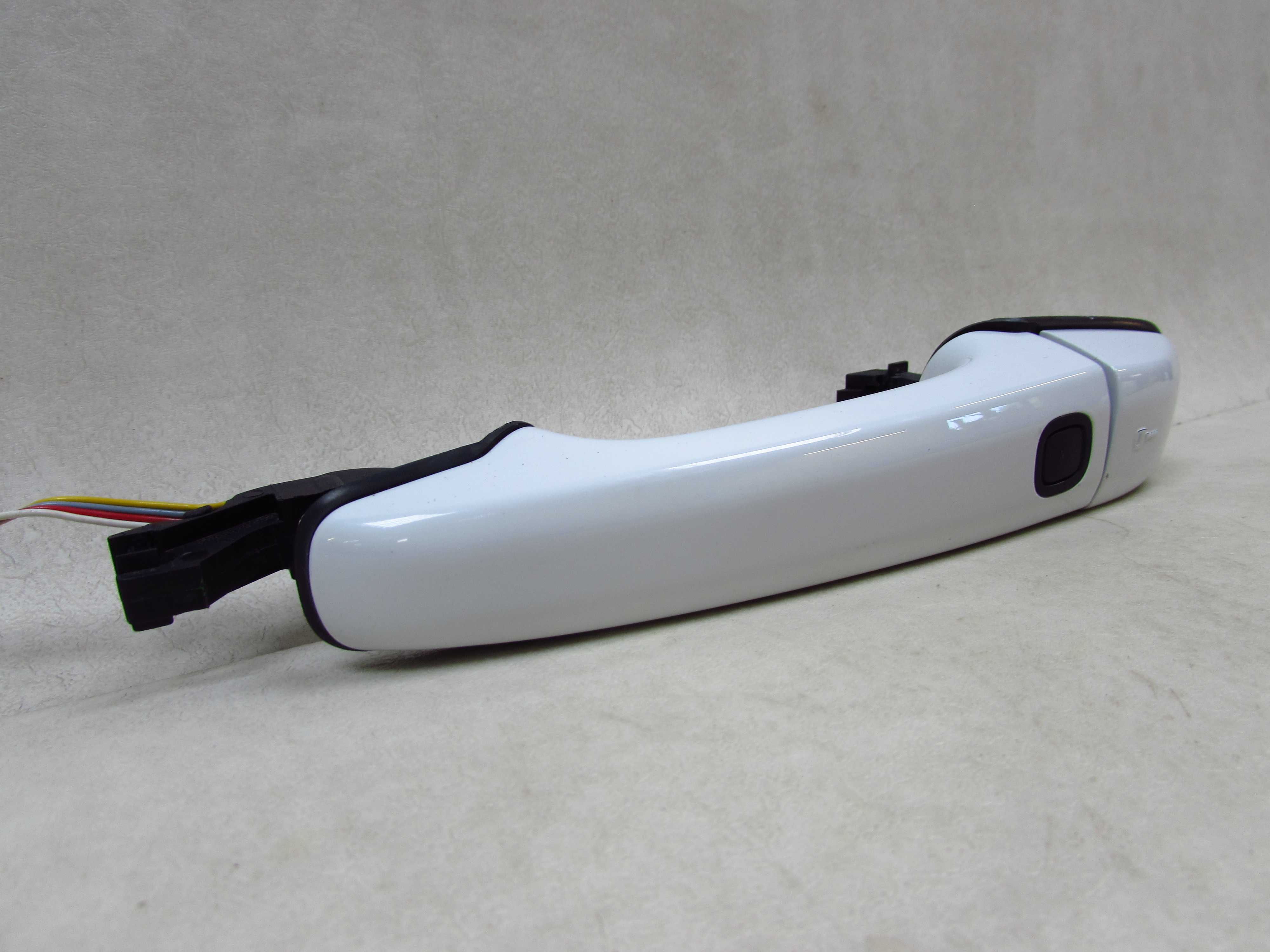 VOLVO C30 C70 S40 V50 V70 XC60 06-17 KLAMKA ZEWNETRZNA WKLADKA PRZOD LEWA KEYLESS 30753786 614