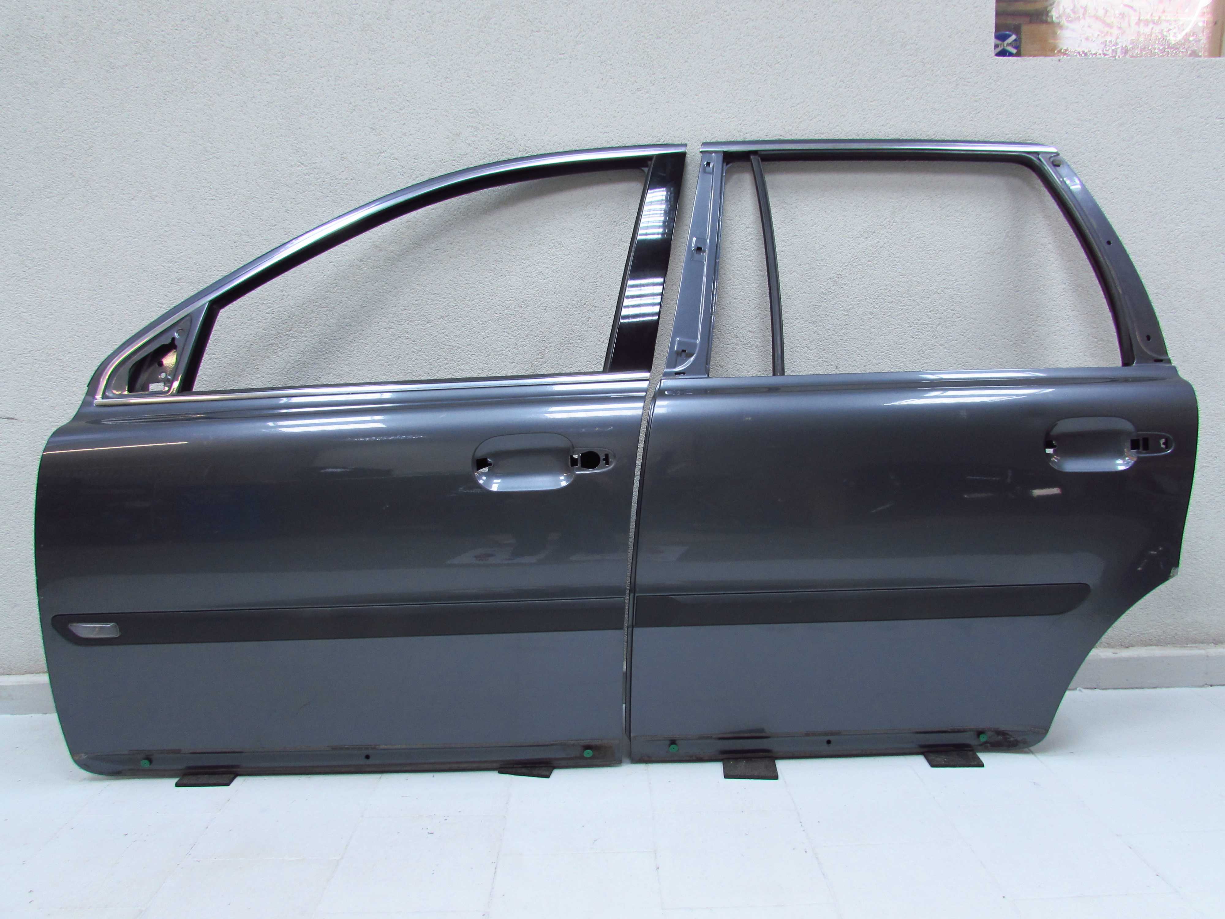 VOLVO XC90 DRZWI LEWY TYL TYLNE 02-14