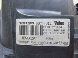 VOLVO XC90 LAMPA REFLEKTOR PRAWY PRZOD UK 30744012 02-07