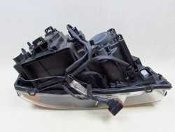 VOLVO XC90 LAMPA REFLEKTOR LEWY PRZOD UK 30744011 02-07