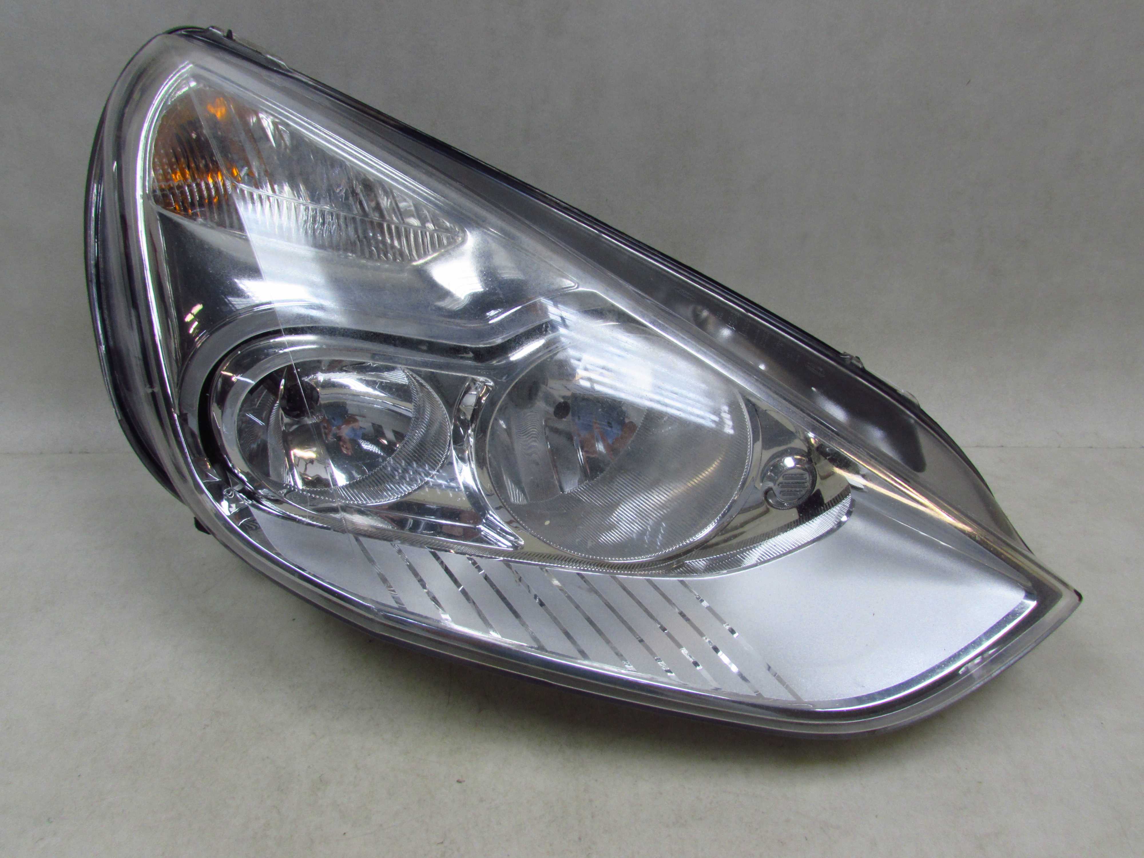 FORD S-MAX 06-11 LAMPA REFLEKTOR PRAWY UK