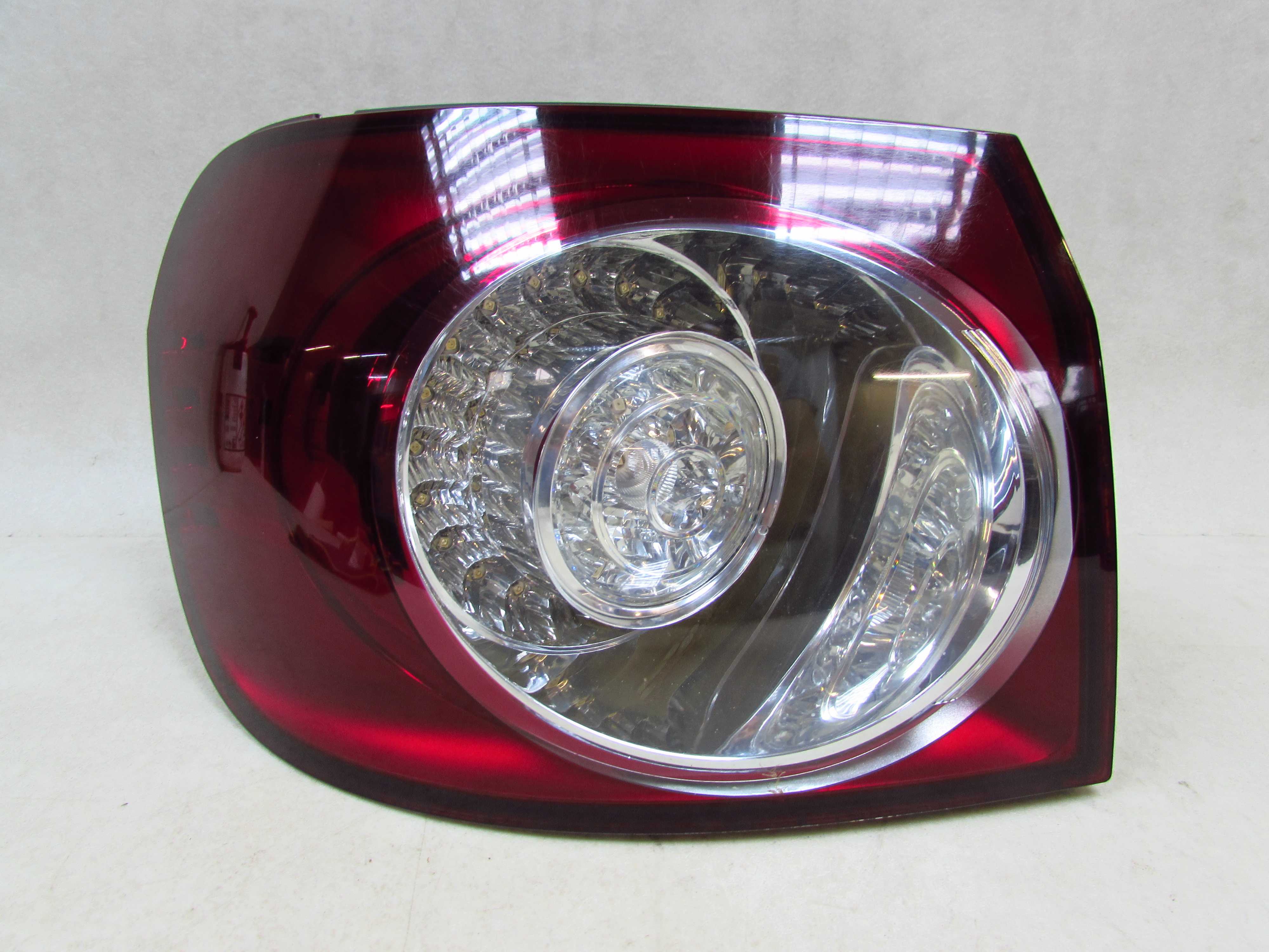 VW GOLF V PLUS 04-09 LAMPA TYL TYLNA LEWA