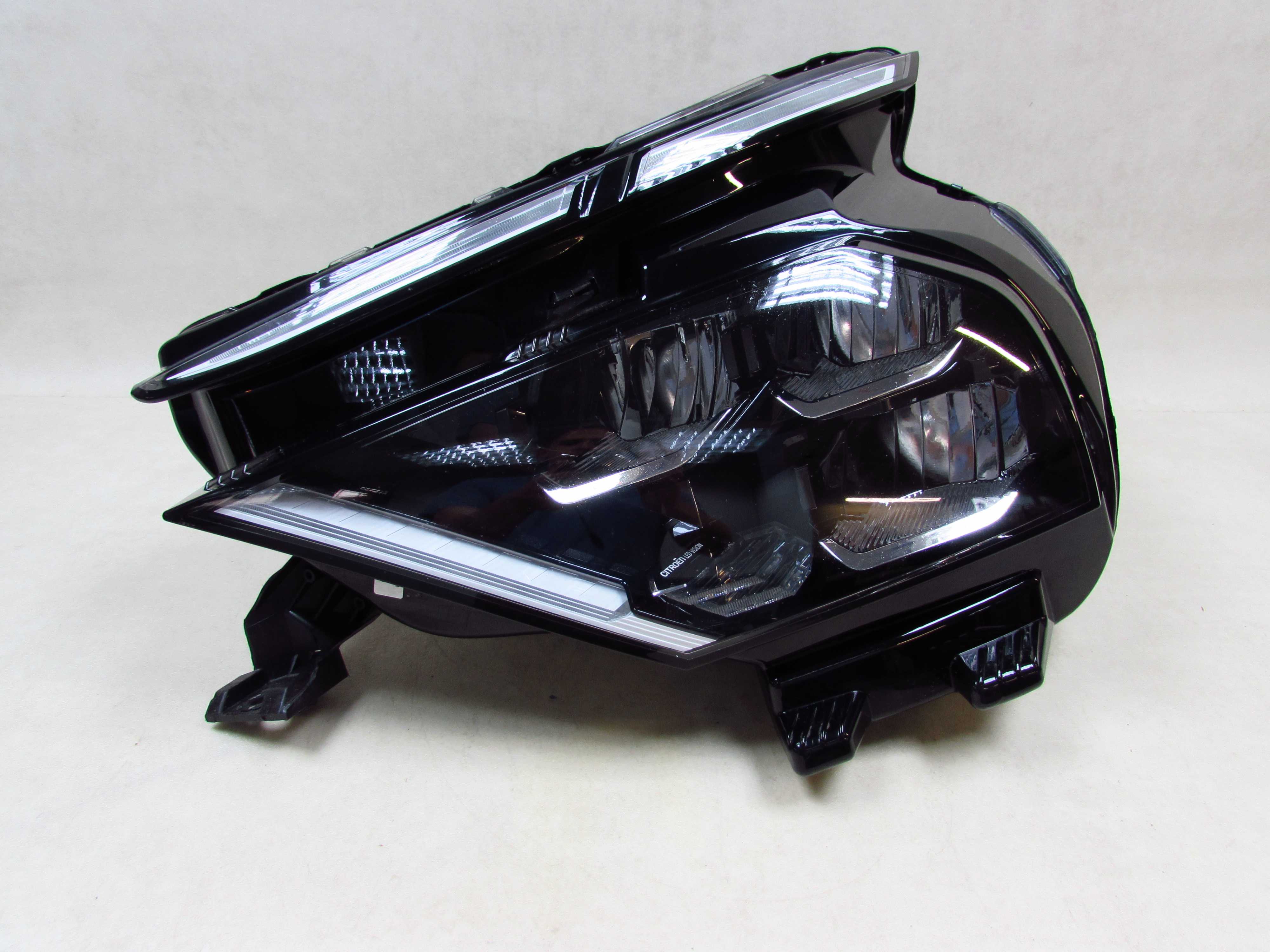 CITROEN C4 III 20-24 LAMPA REFLEKTOR PRZOD LEWA FULL LED 73243669 9830649480 EU