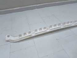 SEAT IBIZA IV KOMBI 08-12 SLIZG MOCOWANIE ZDERZAKA TYL 6J8807863