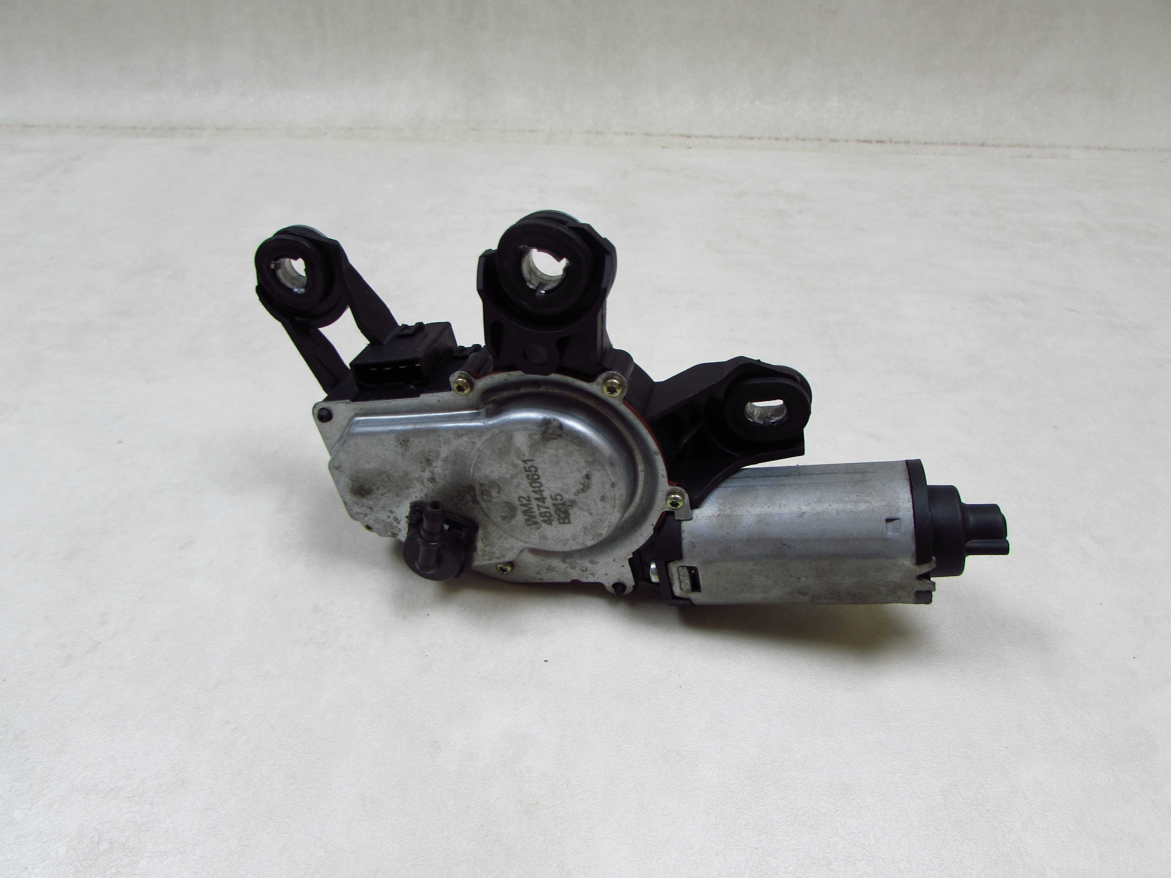 AUDI A3 8P 5D SILNIK SILNICZEK WYCIERACZKI KLAPY BAGAZNIKA TYL 487440651 05-12