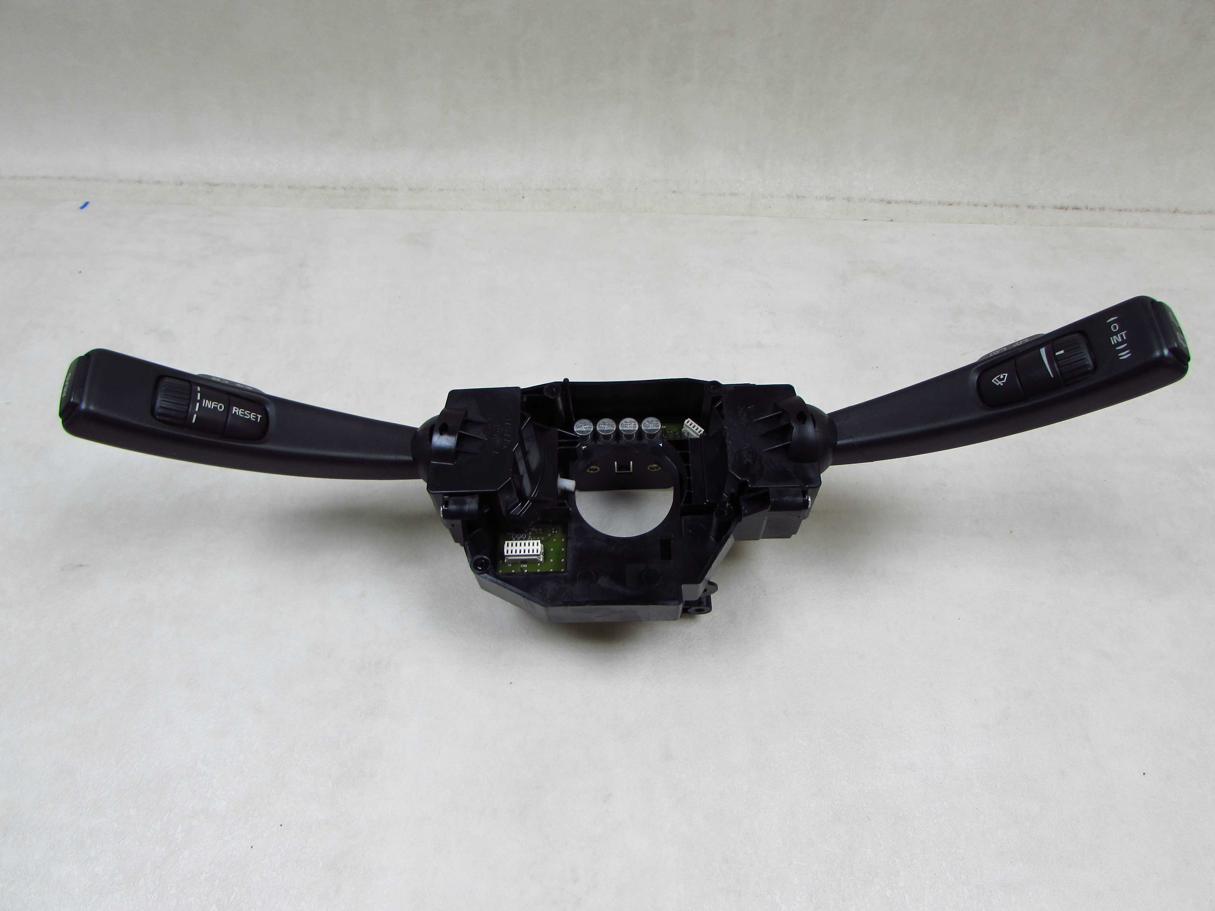 VOLVO C30 V50 04-12 MANETKA PRZELACZNIK ZESPOLONY 31264695