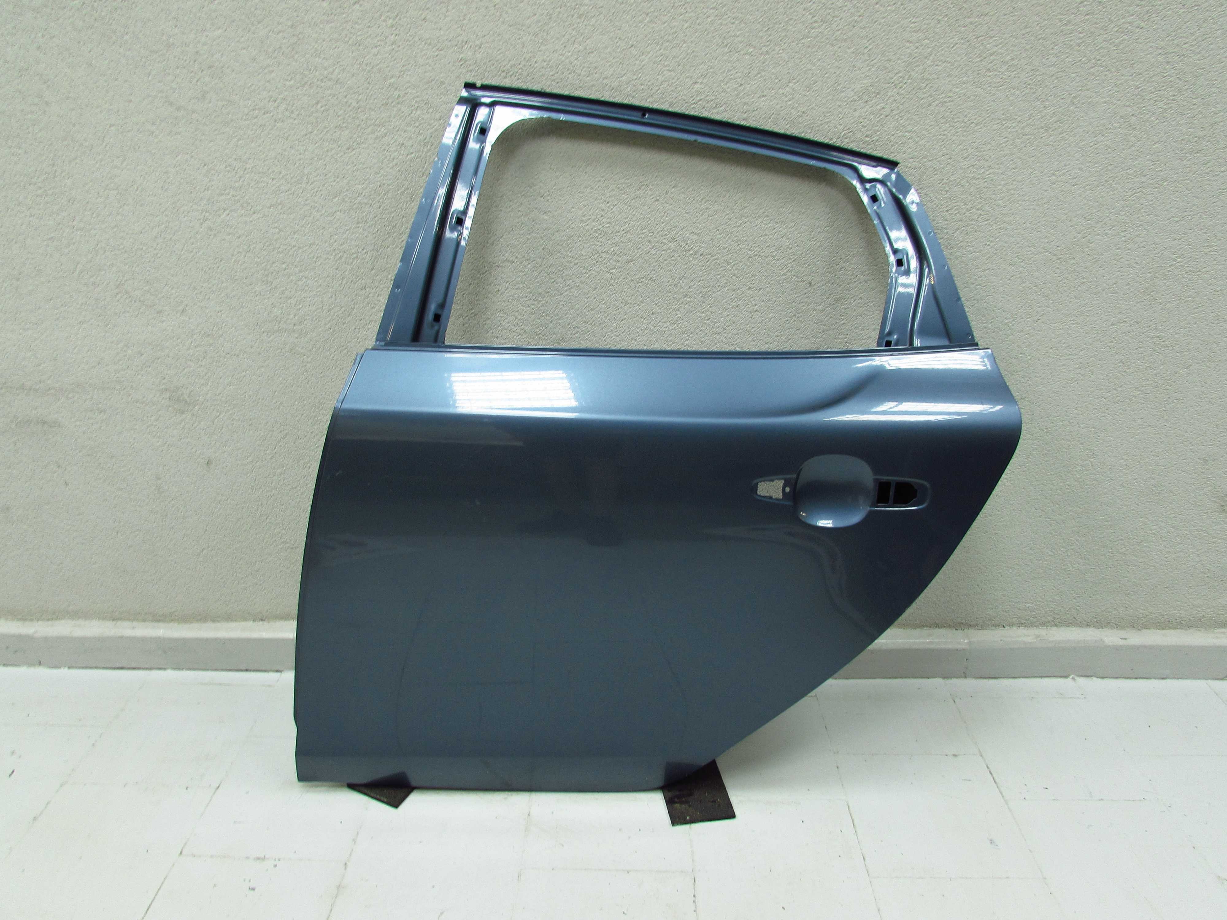 VOLVO V40 II 12-19 DRZWI TYL LEWE