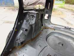 VOLVO S40 V50 04-13 CWIARTKA BLOTNIK TYL PRAWY TYLNY 452-46