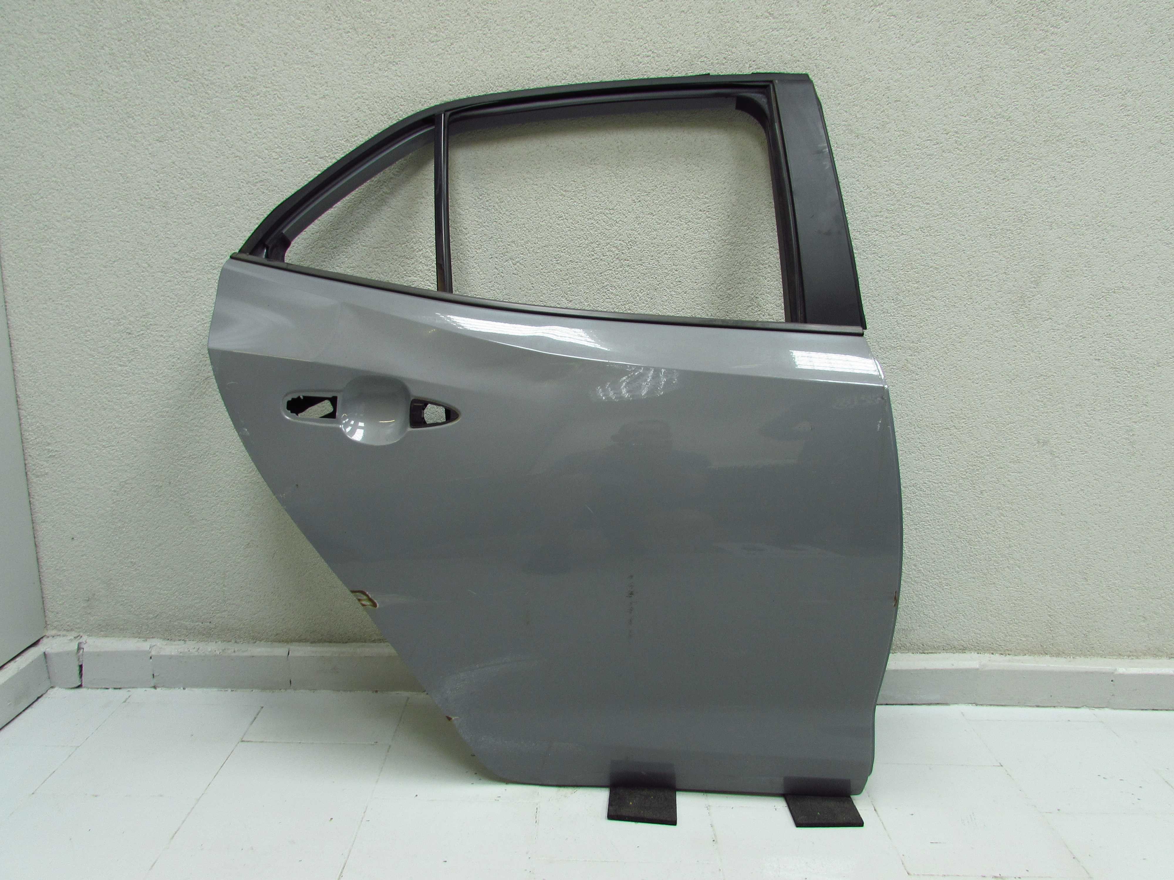 TOYOTA COROLLA E21 XII HATCHBACK HB DRZWI TYL PRAWE 19-23