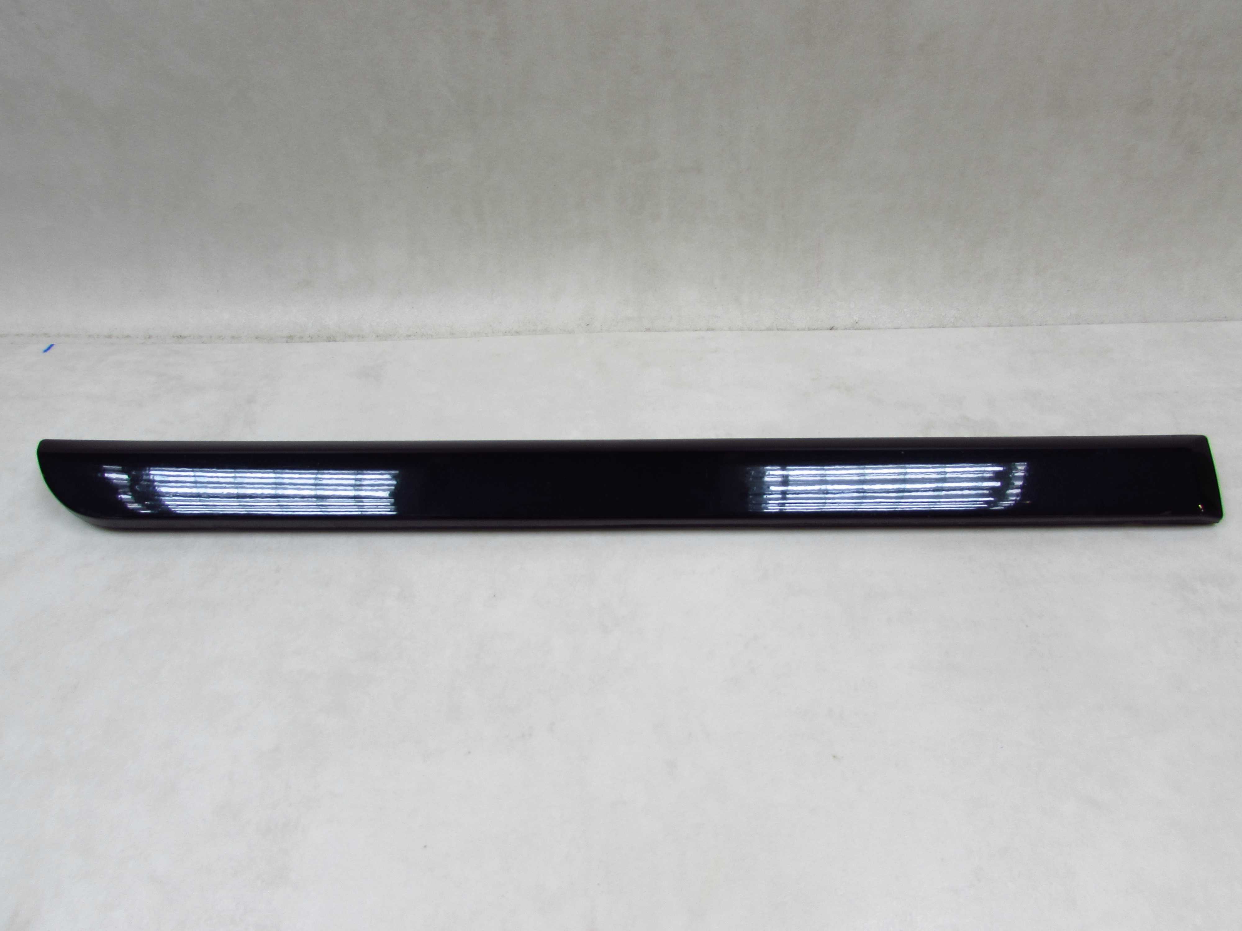 VOLVO S40 V50 LIFT R-DESIGN LISTWA DOLNA DRZWI TYL PRAWA 31253729 452-46 07-13
