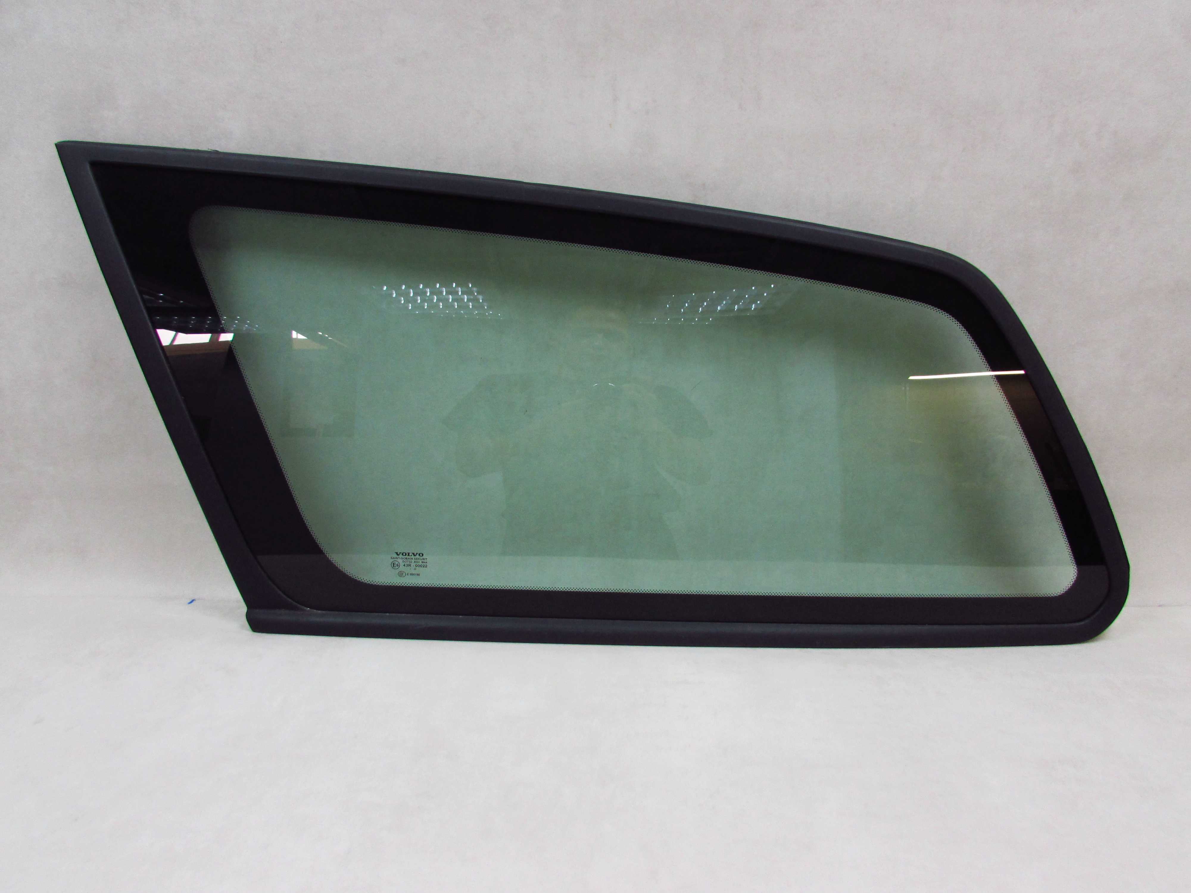 VOLVO V50 04-13 SZYBA BOCZNA KAROSERYJNA TYL LEWA 10R 43R-00022 08650442