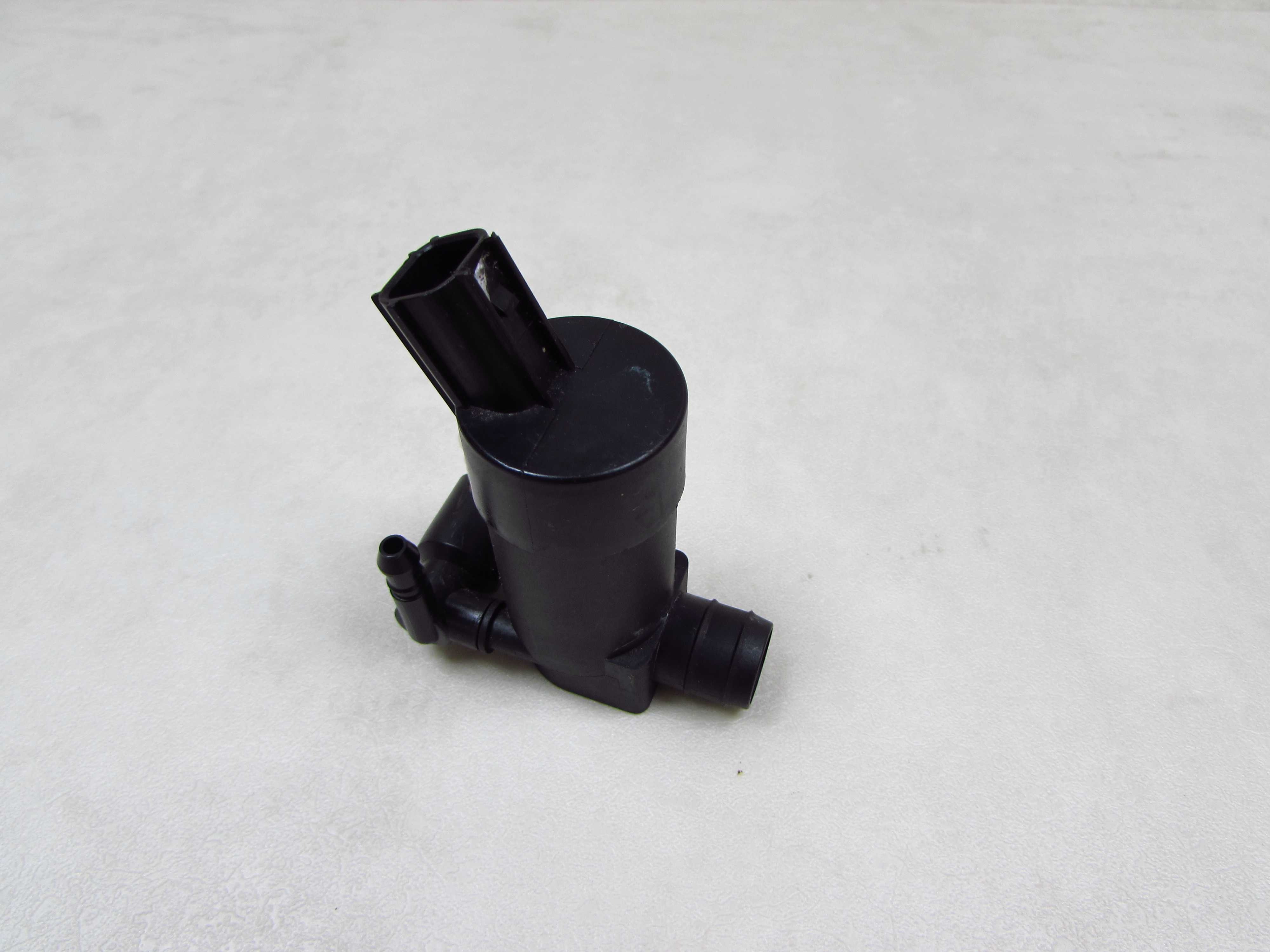 VOLVO C30 S40 V50 C70 06-13 POMPKA SPRYSKIWACZY PEWP48