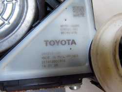 TOYOTA COROLLA E21 XII 19-23 HB SEDAN PODNOSNIK MECHANIZM SZYBY TYL PRAWY 85701-02090