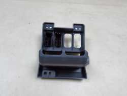 MITSUBISHI CANTER FUSO 14-21 RAMKA OSLONA ZASLEPKA PRZELACZNIKA MK569181 UK ANGLIK