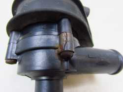 VOLVO C30 S40 V50 S60 II V60 XC 1.6 D2 2.0 10- POMPA PLYNU DODATKOWA OBIEGU 703715000