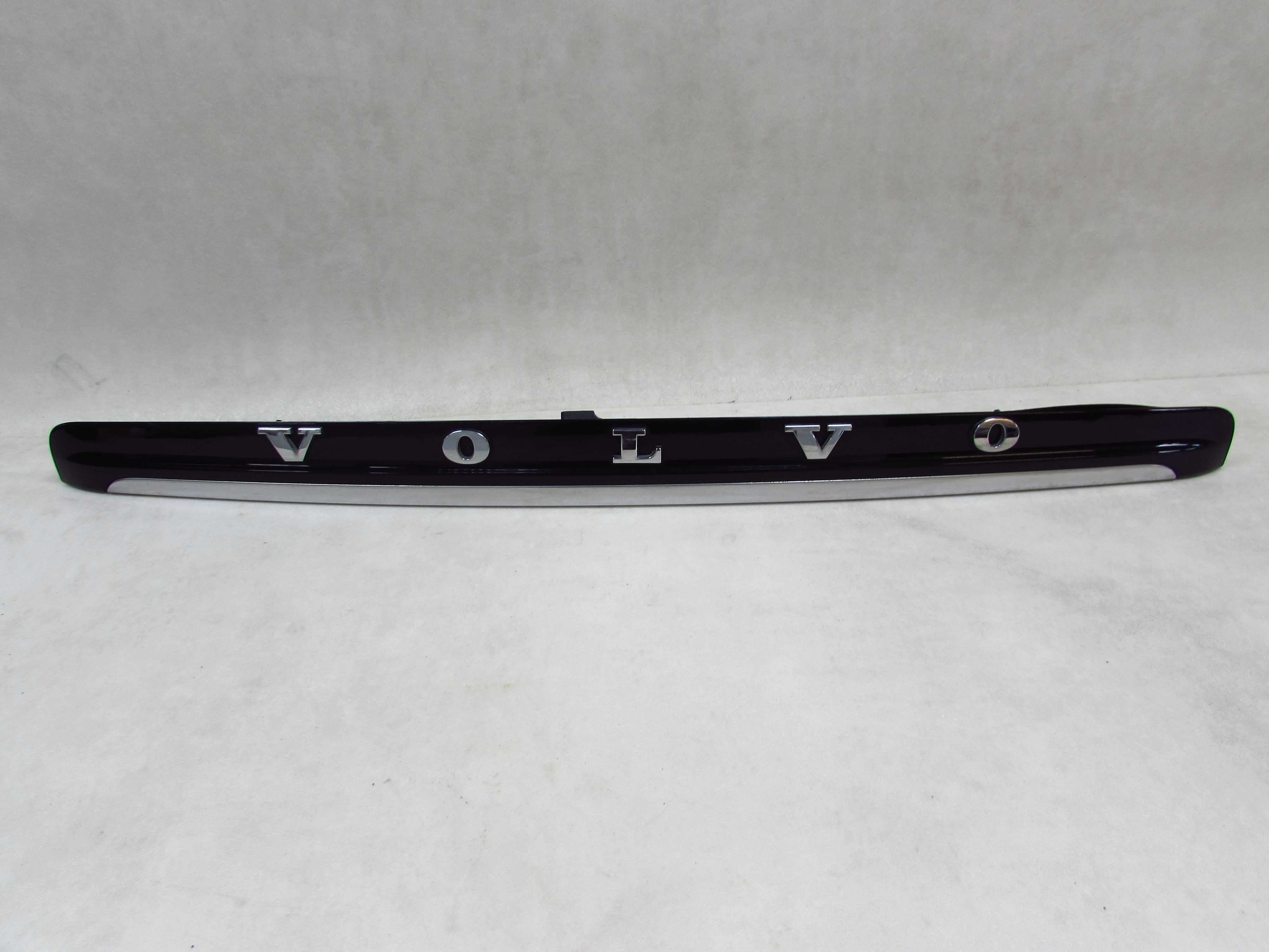 VOLVO V50 LIFT 07-13 LISTWA BLENDA KLAPY BAGAZNIKA TYL MIKROSTYK 30753027 452-46