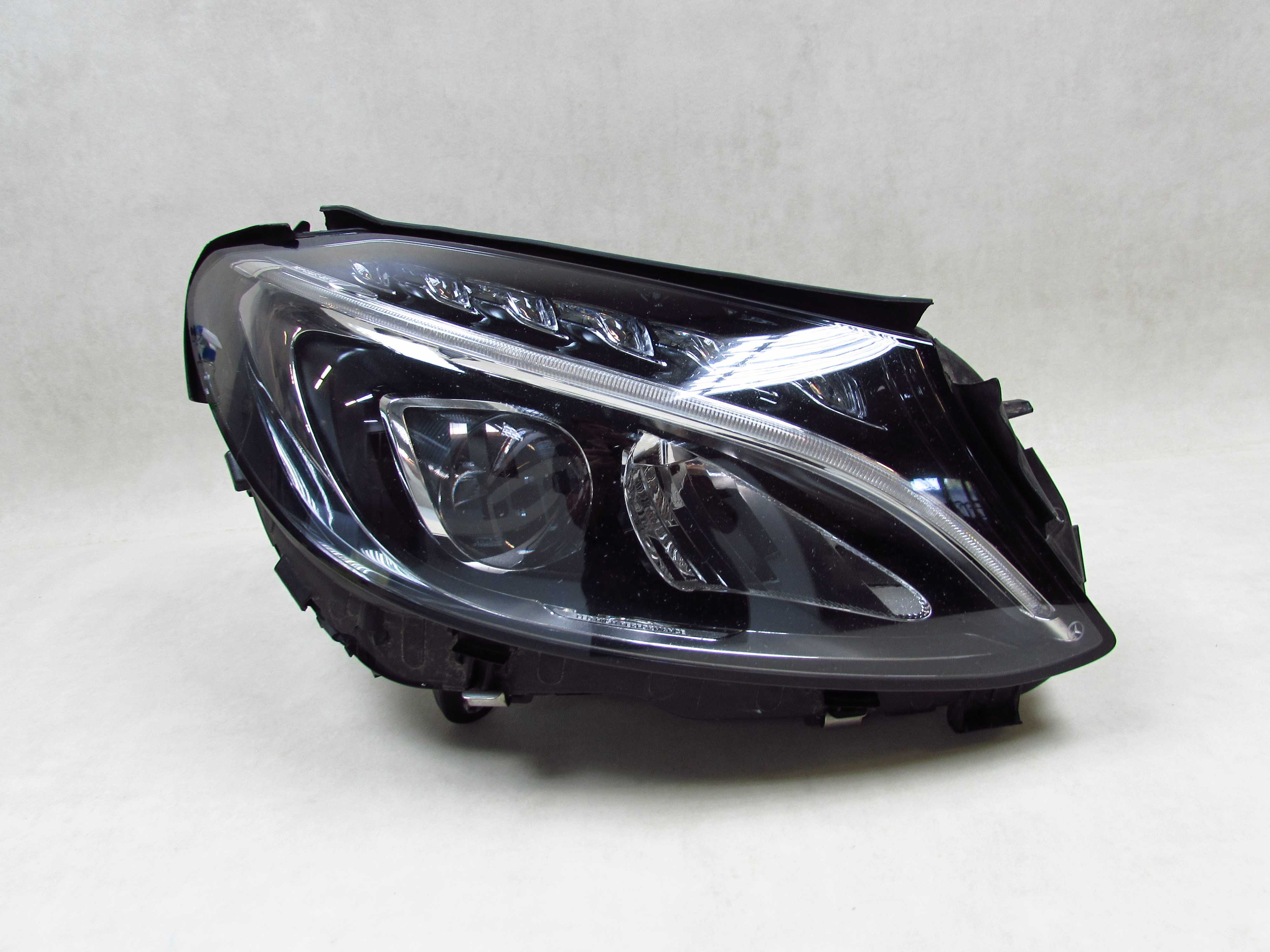 MERCEDES C W205 14-18 LAMPA REFLEKTOR FULL LED PRAWA HIGH PERFORMANCE A2059063803