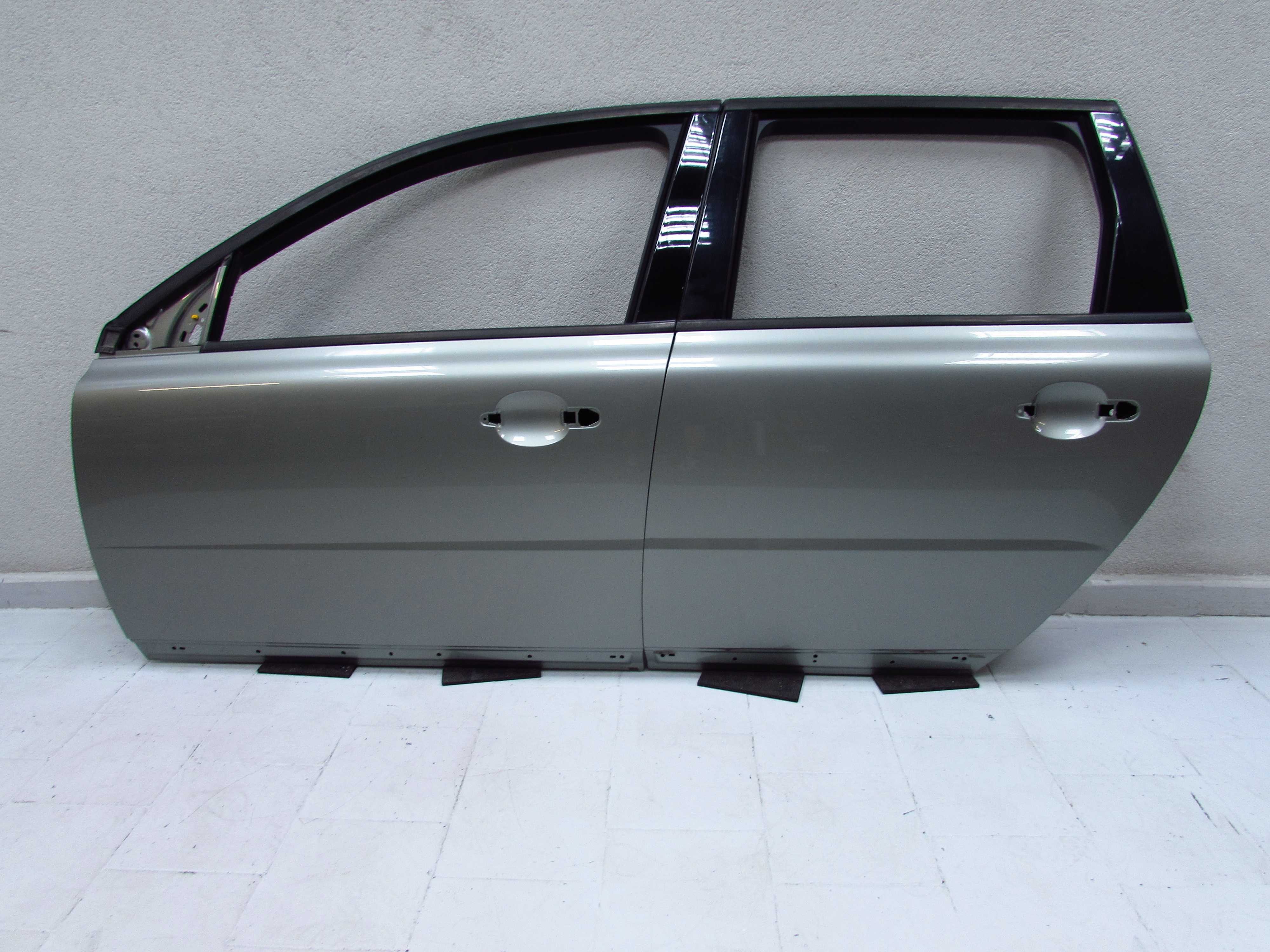 VOLVO V70 III XC70 06-16 DRZWI TYL LEWE TYLNE