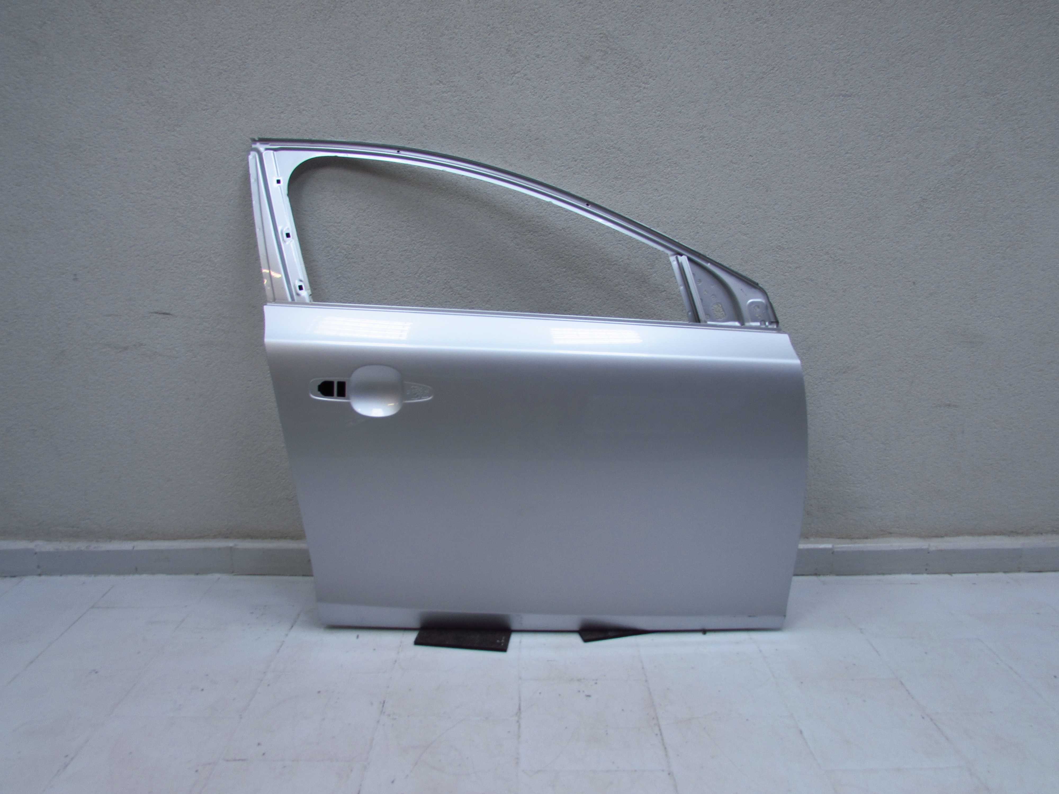 VOLVO V40 II 12-19 DRZWI PRZOD PRAWE PRZEDNIE