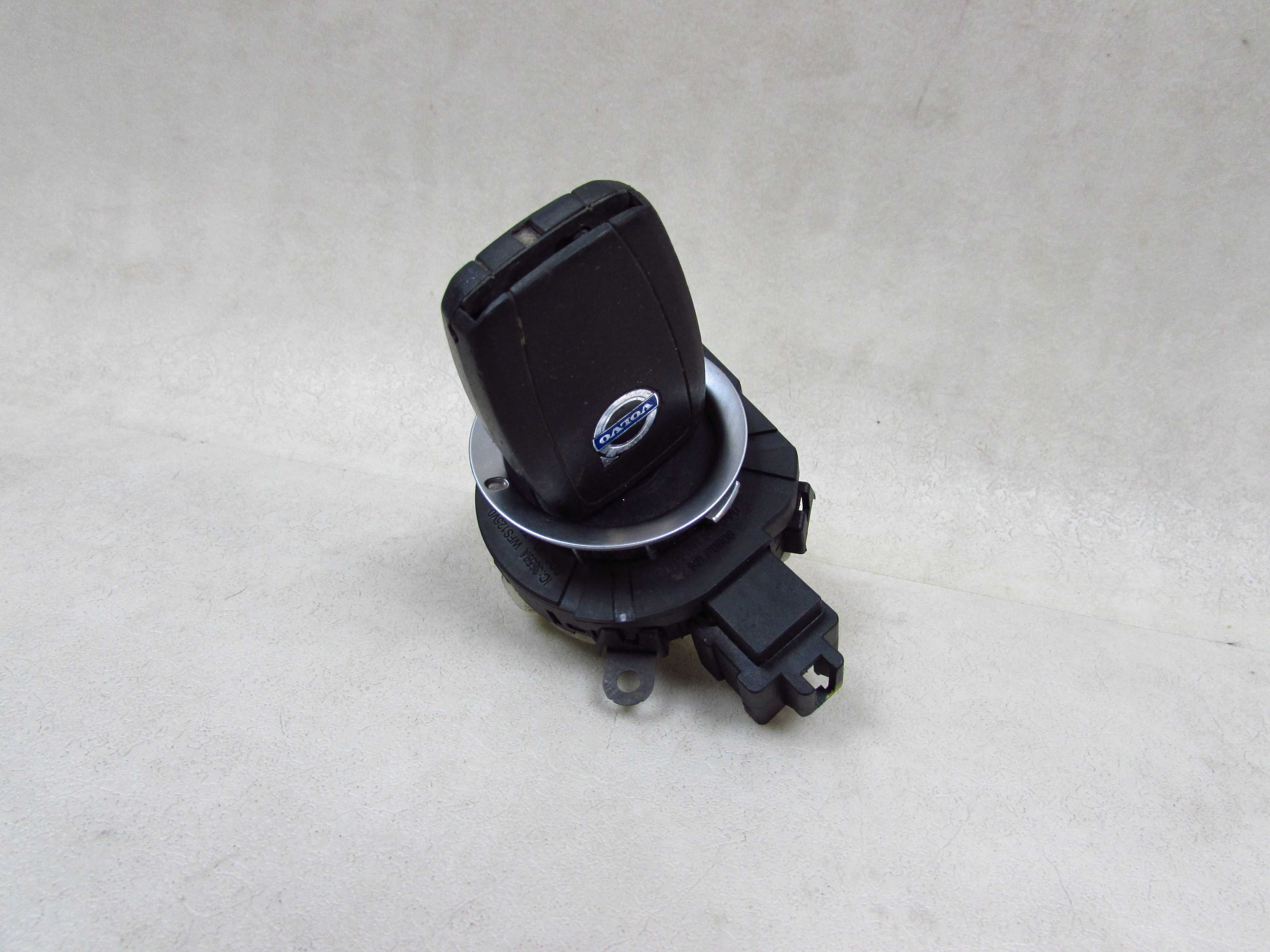 VOLVO C30 S40 V50 C70 STACYJKA KLUCZYK 31300585 04-13