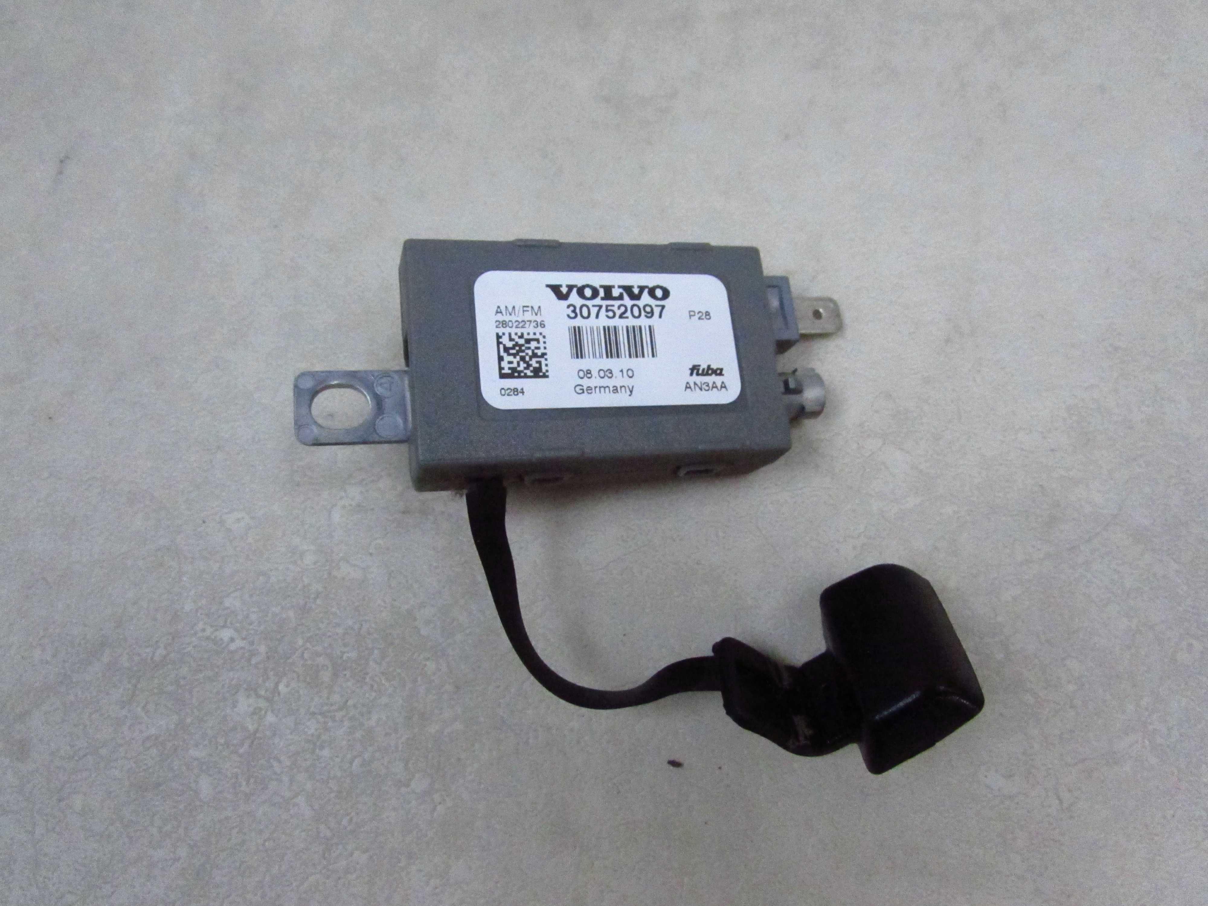 VOLVO S60 V70 S80 XC 00-14 WZMACNIACZ ANTENY RADIA FM 30752097