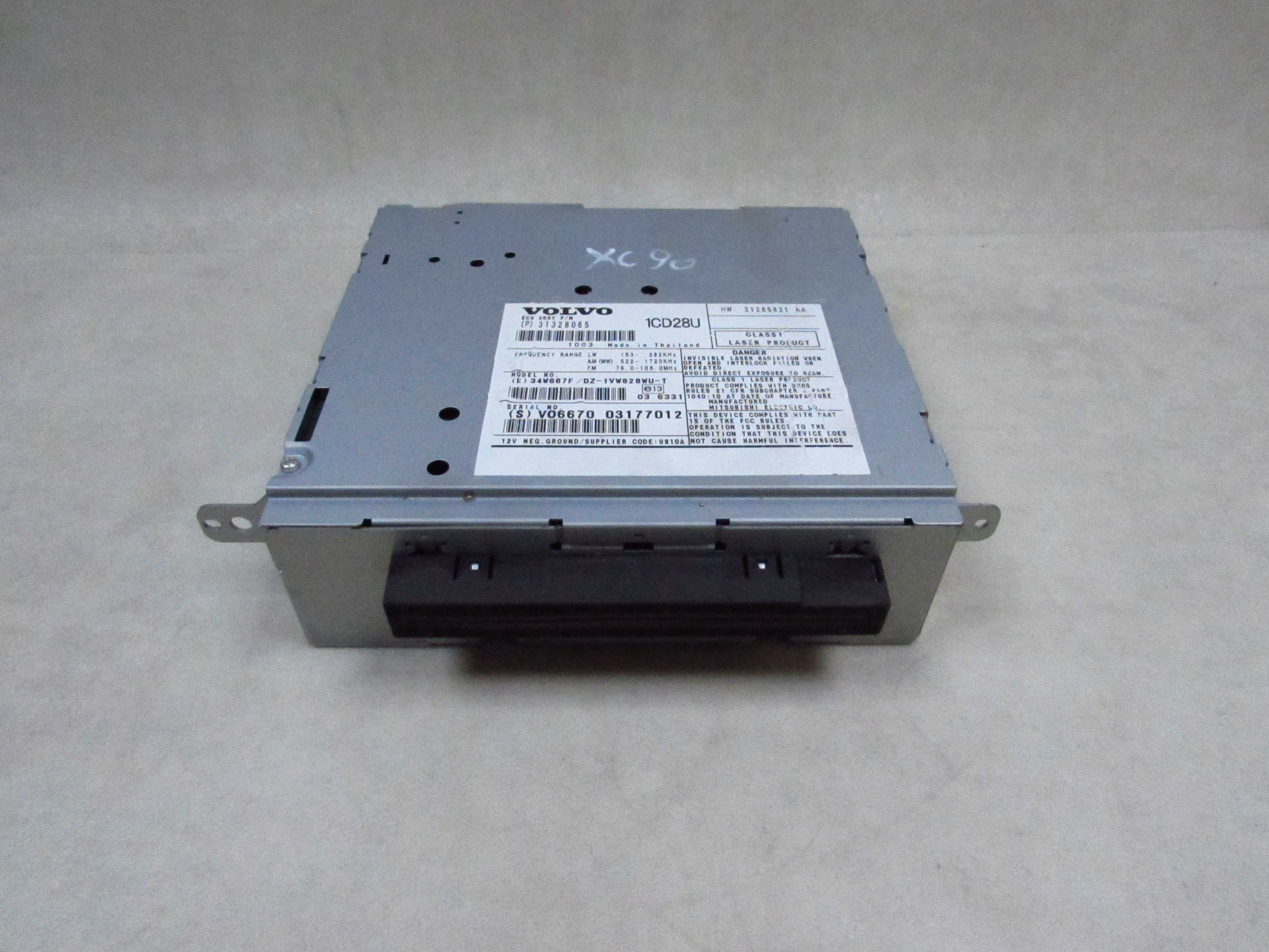 VOLVO XC90 LIFT RADIO CD CZYTNIK 31328065 07-14