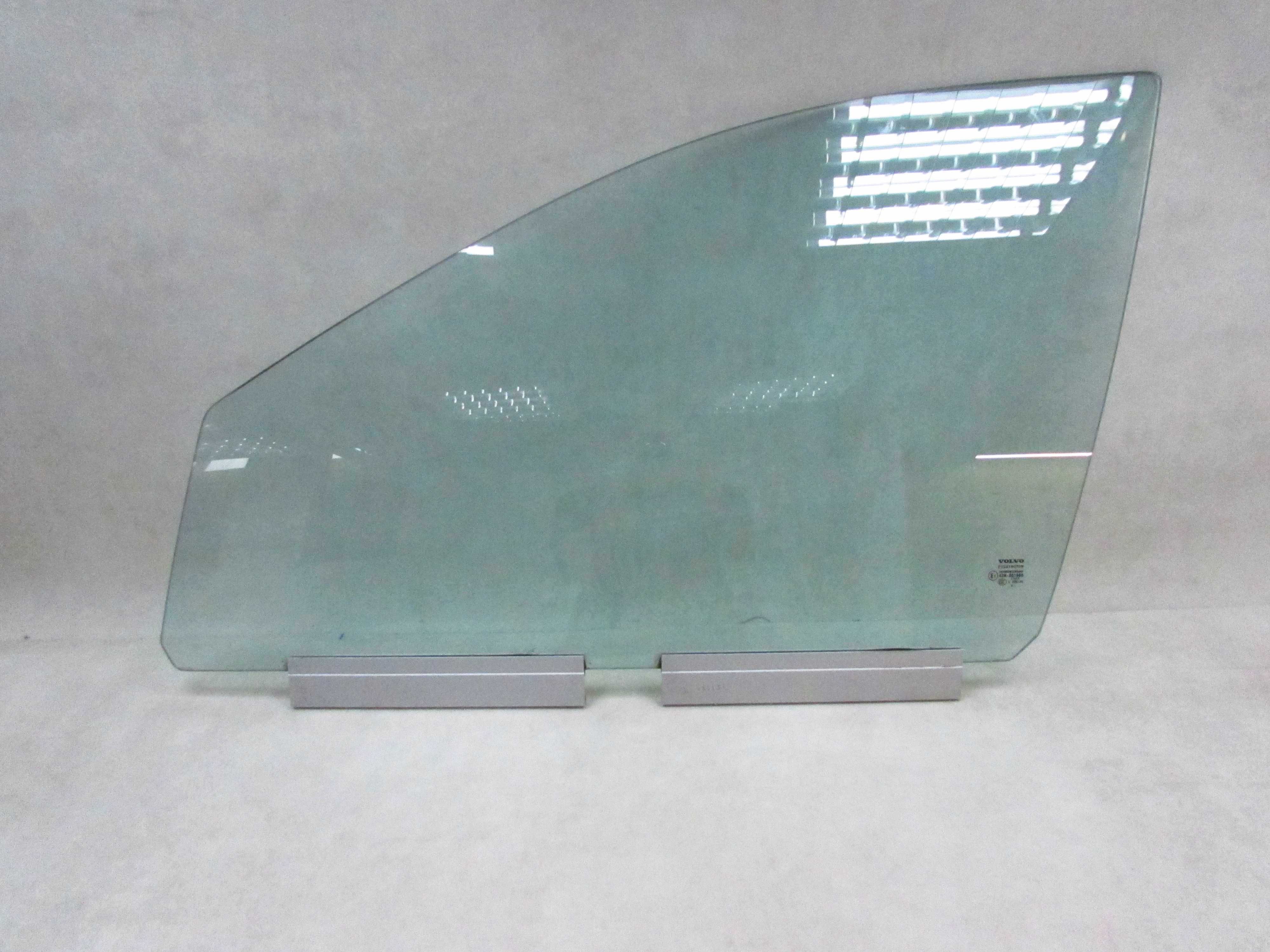 VOLVO XC90 LIFT SZYBA BOCZNA DRZWI PRZOD LEWA 10R 02-14