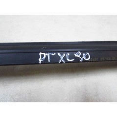 VOLVO XC90 LISTWA ZGARNIAJACA USZCZELKA SZYBY DRZWI TYL PRAWA 02-14