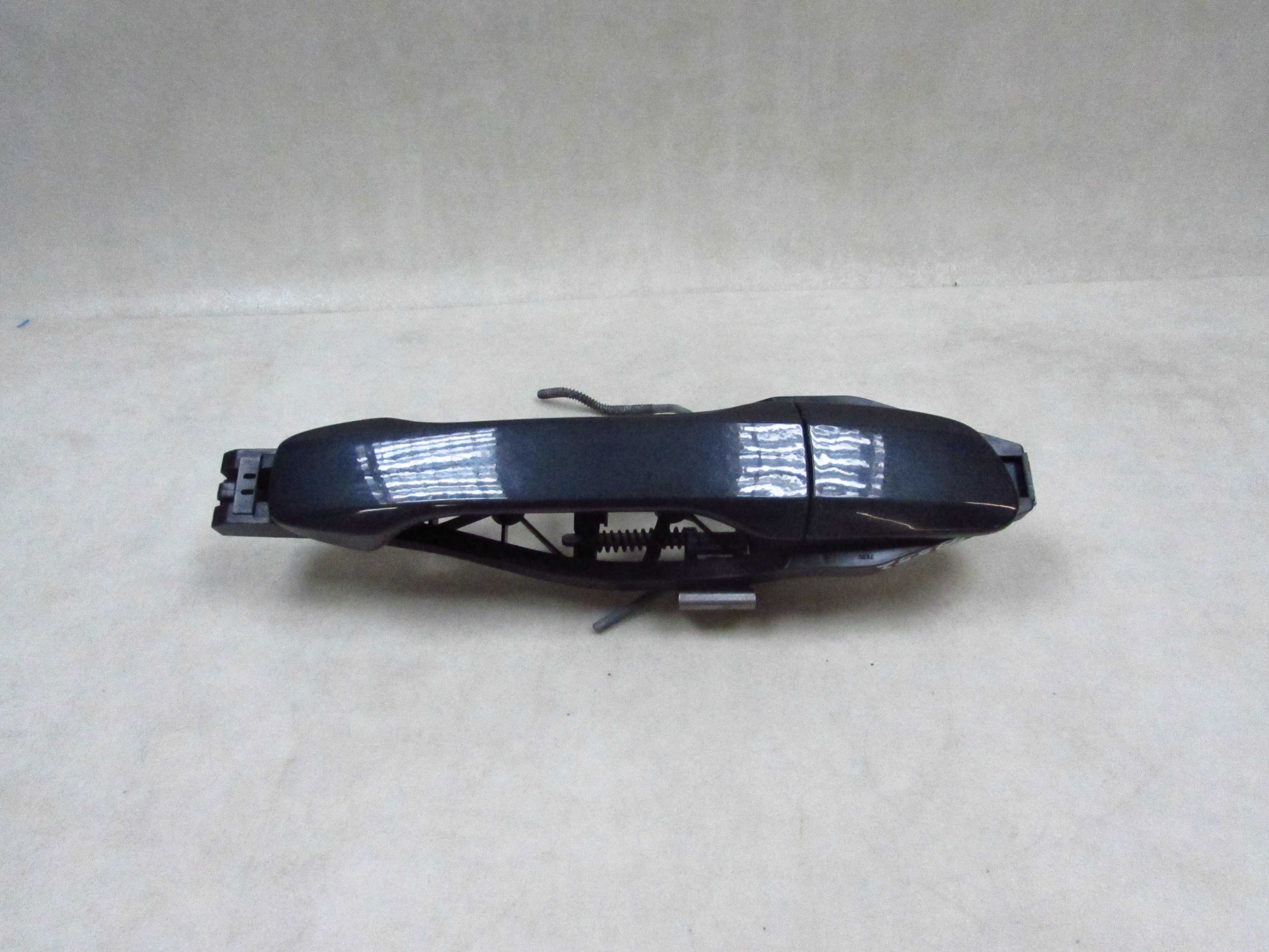 VOLVO XC90 02-14 KLAMKA ZEWNETRZNA DRZWI PRAWA PRZOD TYL KORPUS 30699552 492