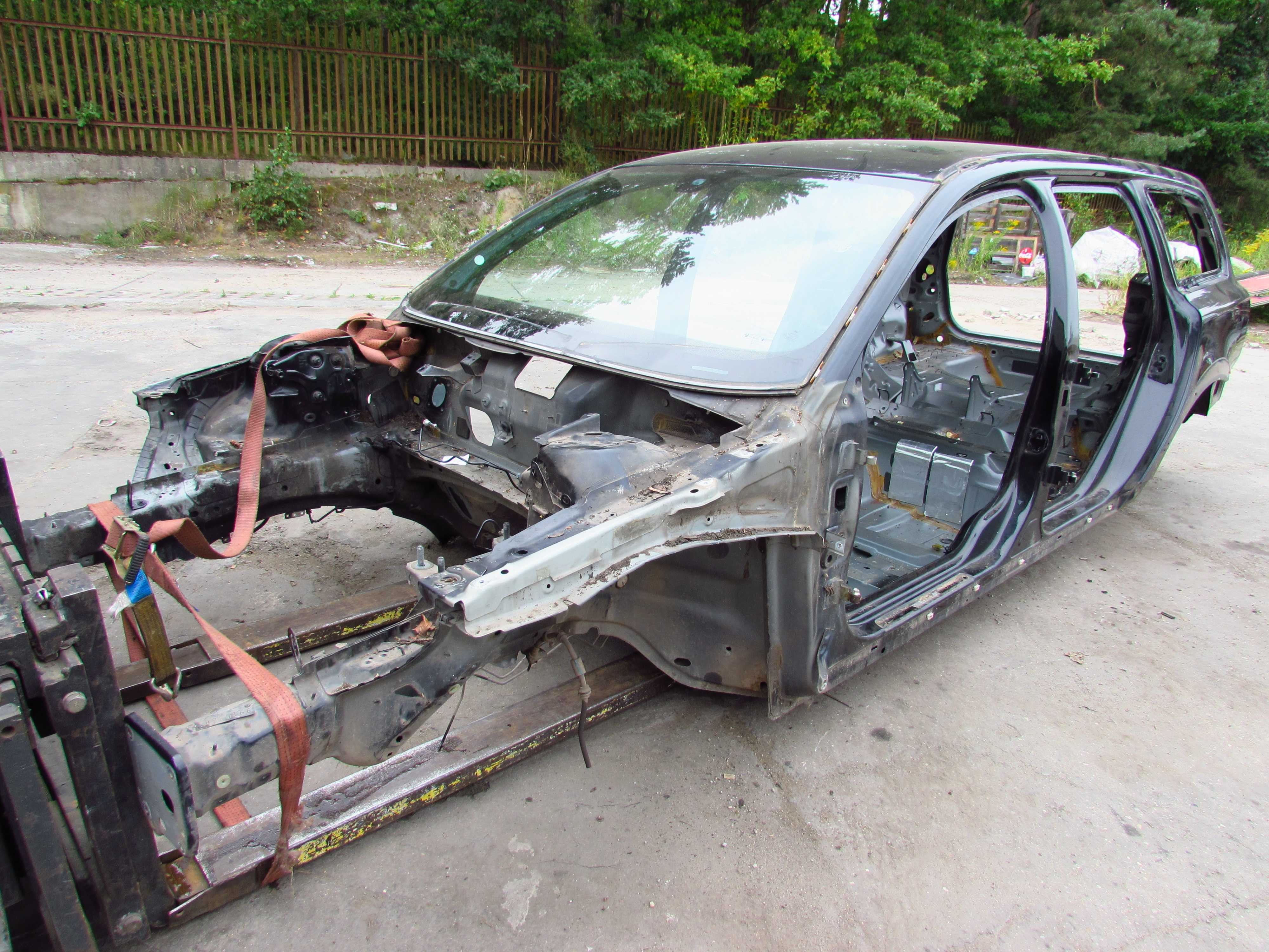 VOLVO S80 II V70 III XC70 III 07-16 CWIARTKA PODLUZNICA PRZOD LEWA 452-46 POMORSKIE
