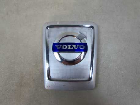 VOLVO 2.4 D5 ZNACZEK EMBLEMAT OSLONY SILNIKA 31319188