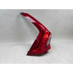 VOLVO V60 10- LAMPA TYL LEWA 31214963