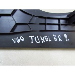 VOLVO S60 II V60 10-17 OSLONA TAPICERKA TUNELU SRODKOWEGO KONSOLI PRAWA 31348866