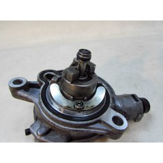 VOLVO S60 II V60 XC 2.4 D5 10- POMPA PODCISNIENIA VACUM 31375107