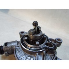 VOLVO S60 II V60 XC 2.4 D5 10- POMPA PODCISNIENIA VACUM 31375107
