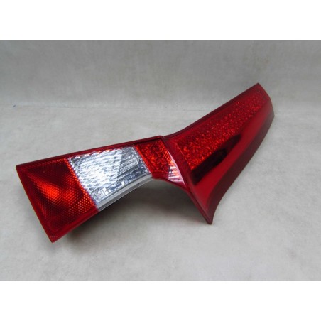 VOLVO V70 III XC70 II 06-14 LAMPA TYL PRAWA KLAPY EUROPA