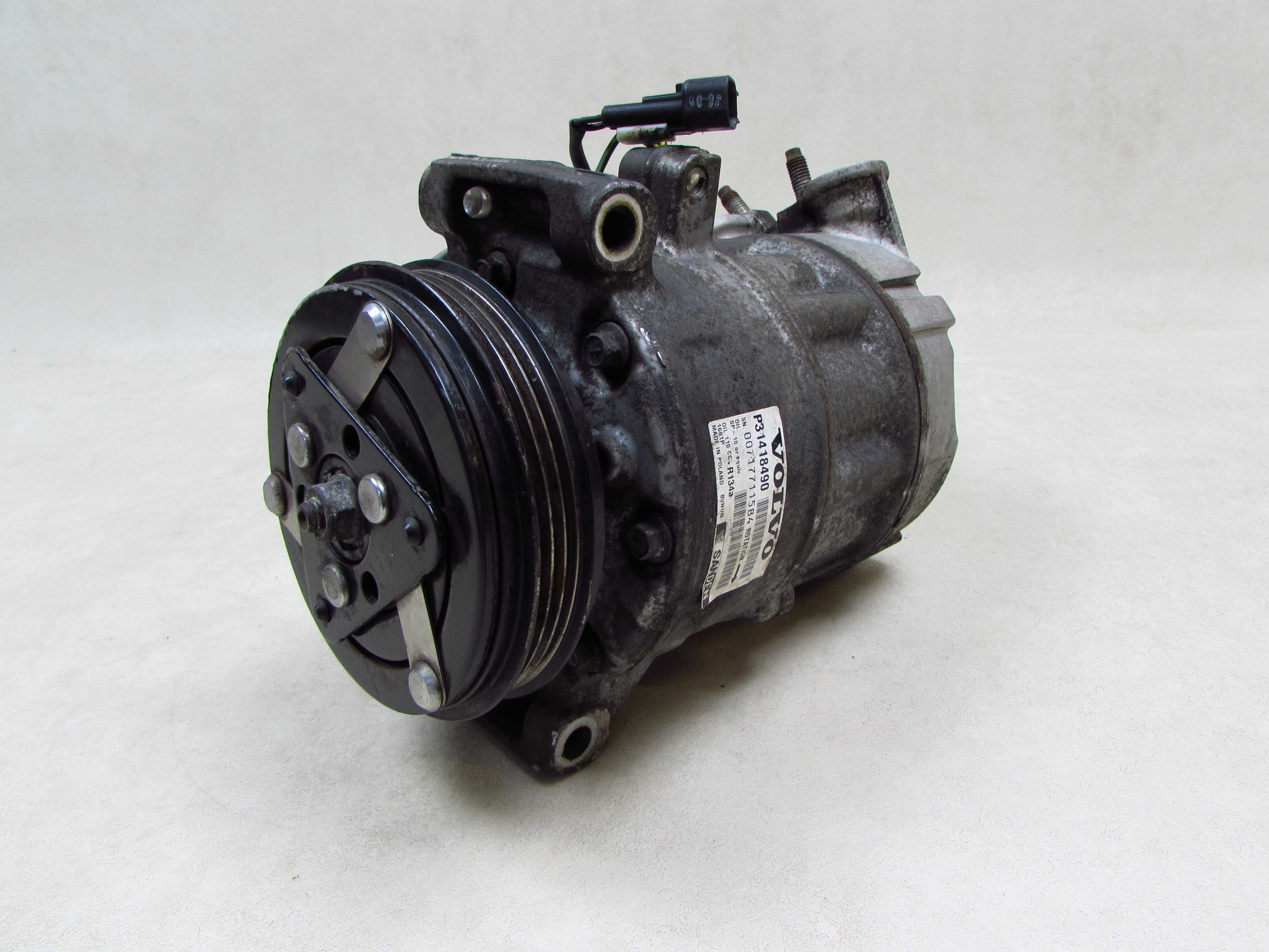 VOLVO S60 II V60 XC60 2.0T T4 D4 10- SPREZARKA KOMPRESOR KLIMATYZACJI 31418490