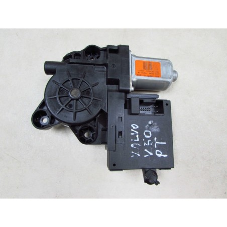 VOLVO S40 V50 04-12 SILNICZEK SZYBY TYL PRAWY 979040-100