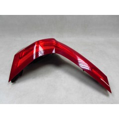 VOLVO V60 LIFT 13-18 LAMPA TYL PRAWA 31395928 EUROPA
