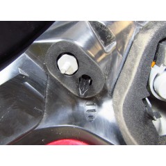 VOLVO V60 LIFT 13-18 LAMPA TYL PRAWA 31395928 EUROPA